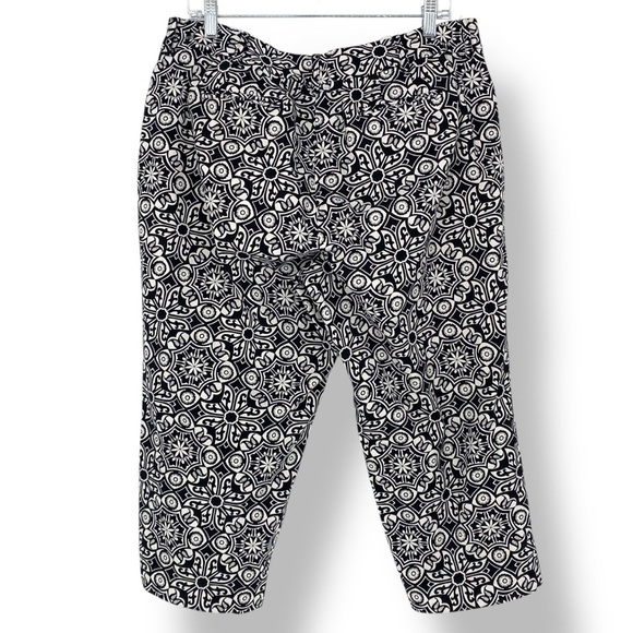 Talbots Petites Black and White Geometric Patterned Cropped Pants Wms sz 14W - Picture 3 of 13